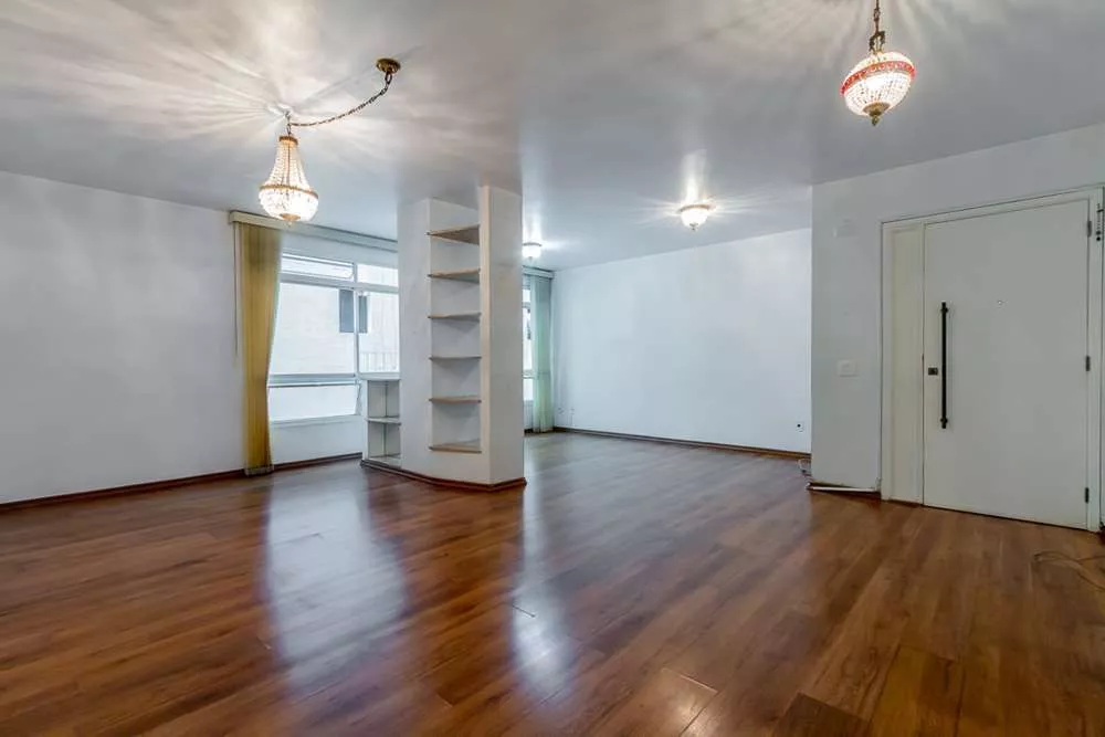 Apartamento à venda com 3 quartos, 155m² - Foto 1