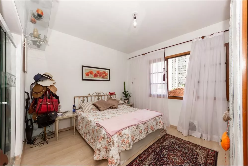 Casa de Condomínio à venda com 4 quartos, 166m² - Foto 3