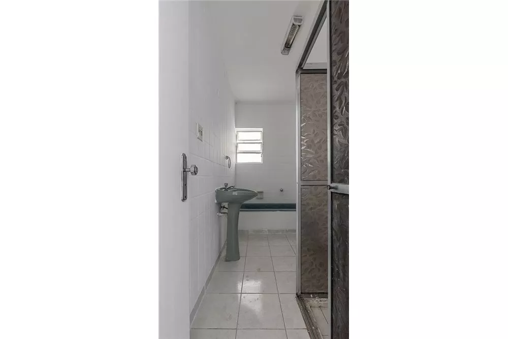 Apartamento à venda com 3 quartos, 117m² - Foto 4