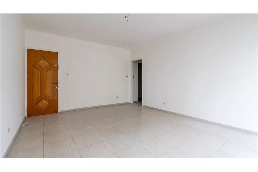 Apartamento à venda com 3 quartos, 117m² - Foto 1