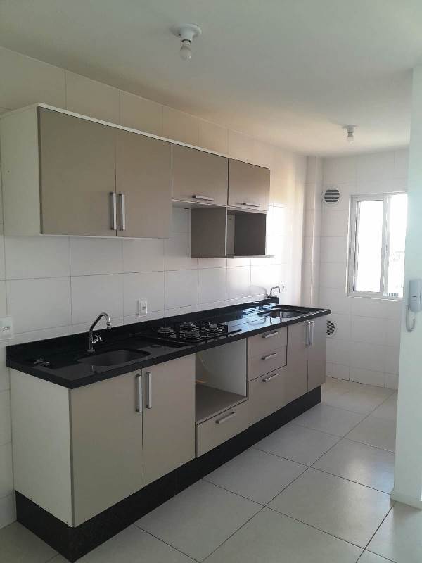 Apartamento à venda com 2 quartos, 60m² - Foto 5