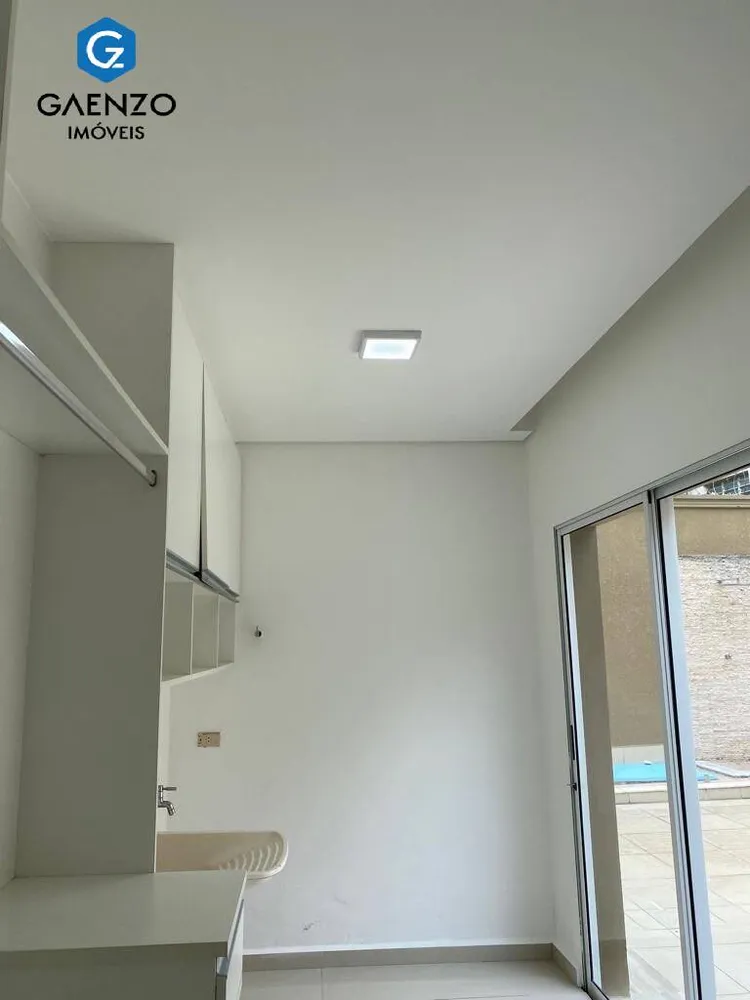 Sobrado, 4 quartos, 326 m² - Foto 1