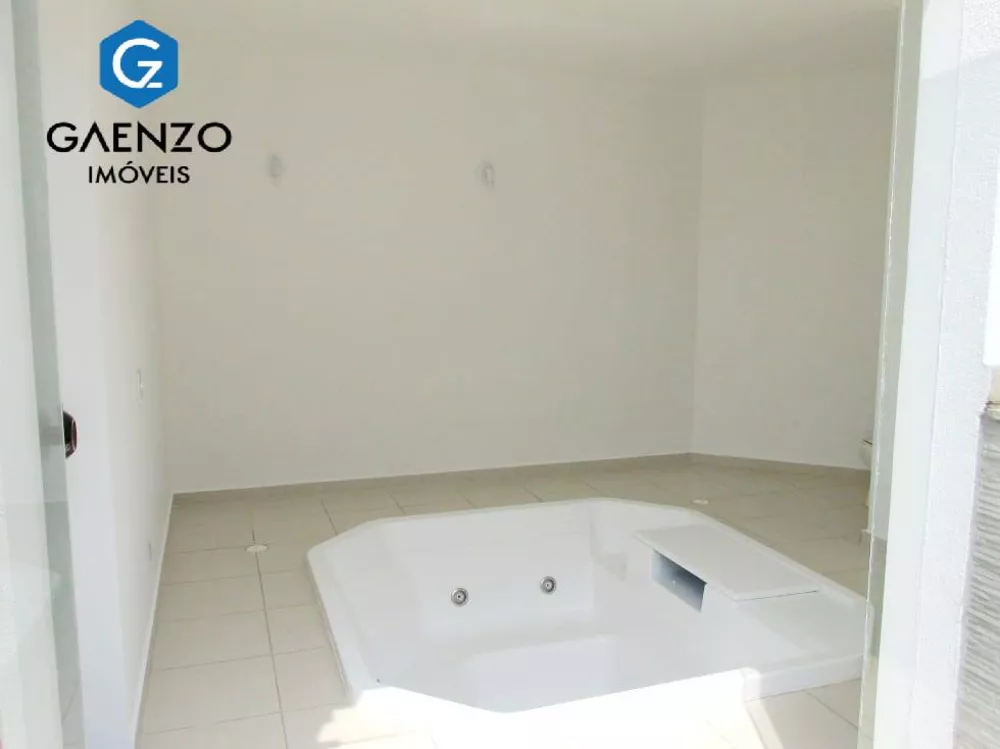 Casa de Condomínio à venda com 4 quartos, 620m² - Foto 10