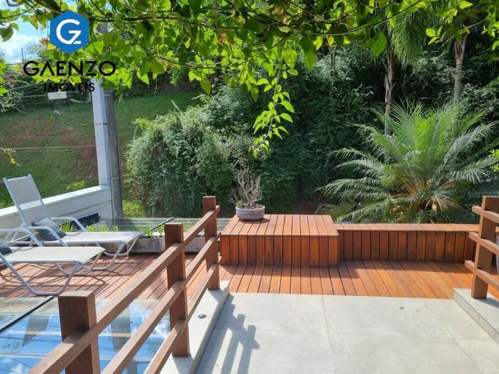 Casa, 3 quartos, 200 m² - Foto 1
