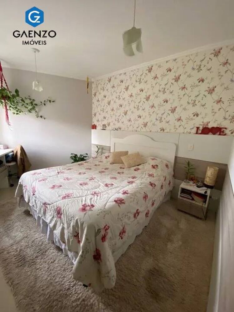 Apartamento à venda com 4 quartos, 198m² - Foto 3