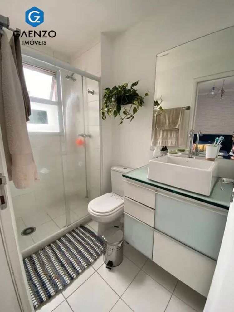 Apartamento à venda com 4 quartos, 198m² - Foto 2