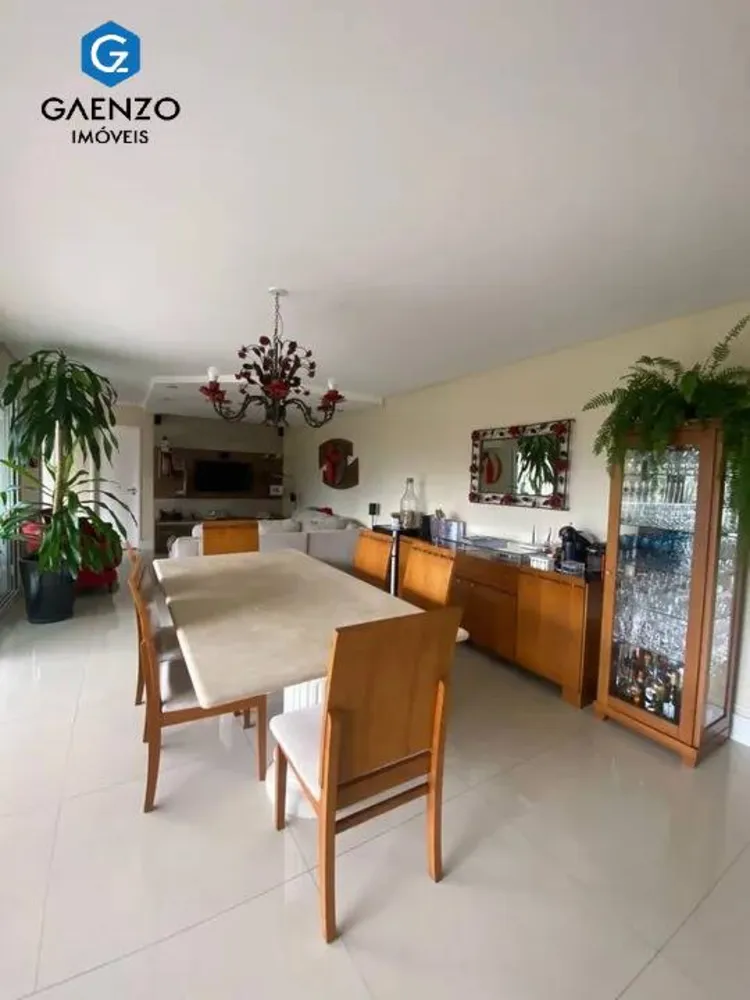 Apartamento, 4 quartos, 198 m² - Foto 2