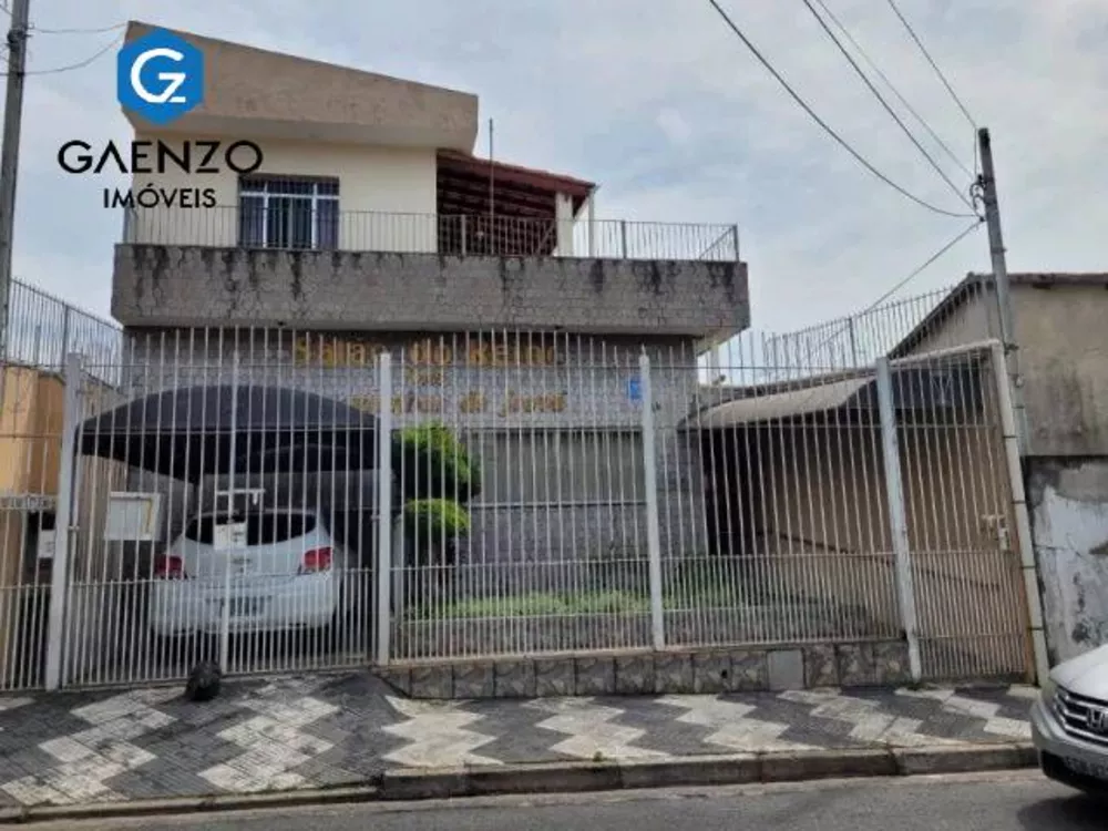 Casa à venda com 1 quarto, 250m² - Foto 1