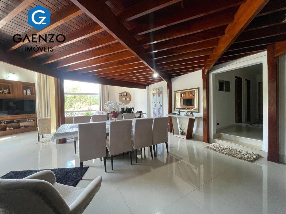 Casa à venda com 3 quartos, 3700m² - Foto 3