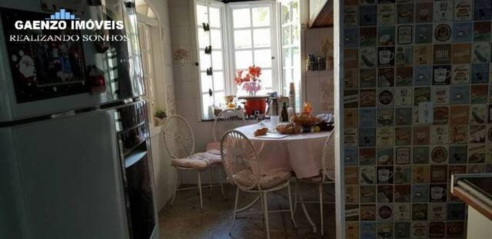 Casa de Condomínio à venda com 4 quartos, 450m² - Foto 13