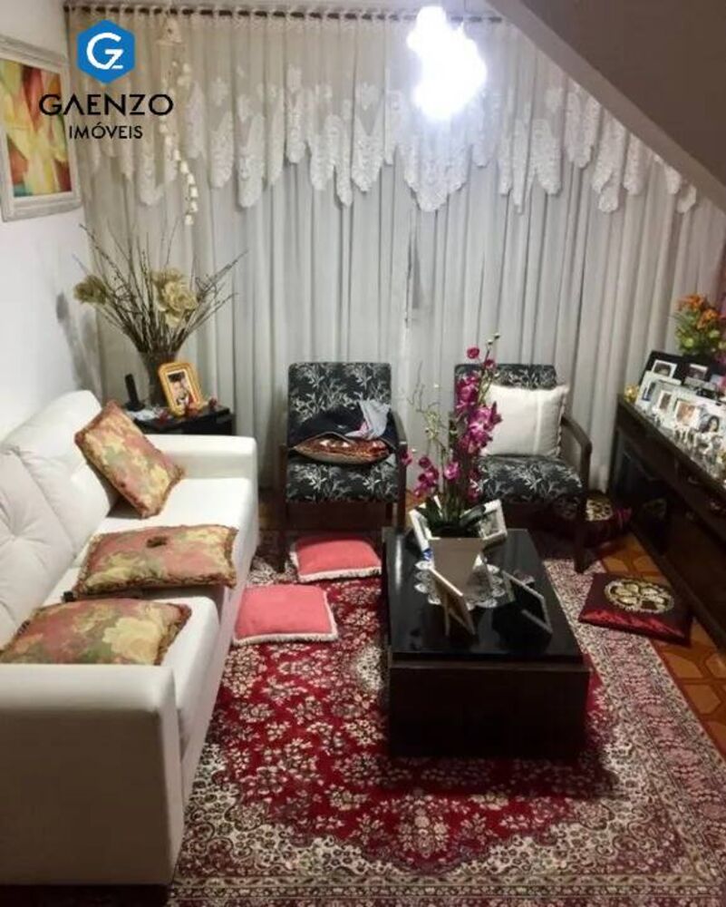 Casa à venda com 2 quartos, 260m² - Foto 1