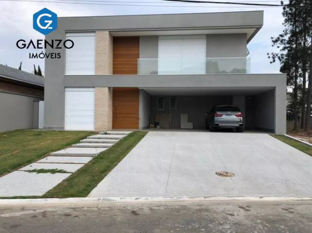 Casa de Condomínio à venda com 4 quartos, 523m² - Foto 1