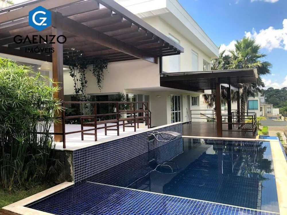 Casa, 4 quartos, 900 m² - Foto 1