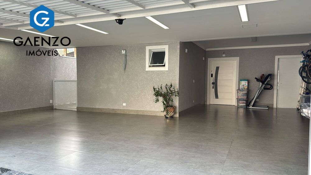 Sobrado, 3 quartos, 322 m² - Foto 1