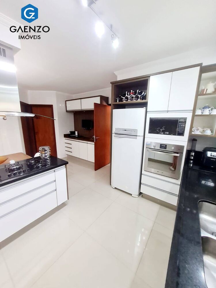 Casa, 3 quartos, 323 m² - Foto 35
