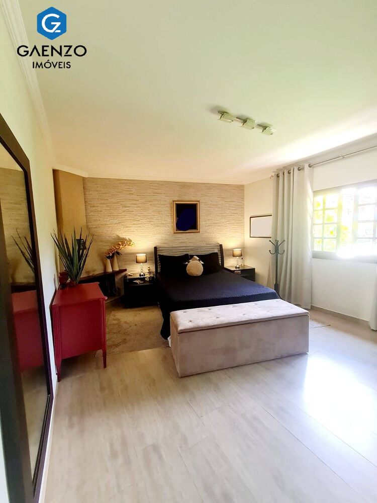 Casa, 3 quartos, 323 m² - Foto 38