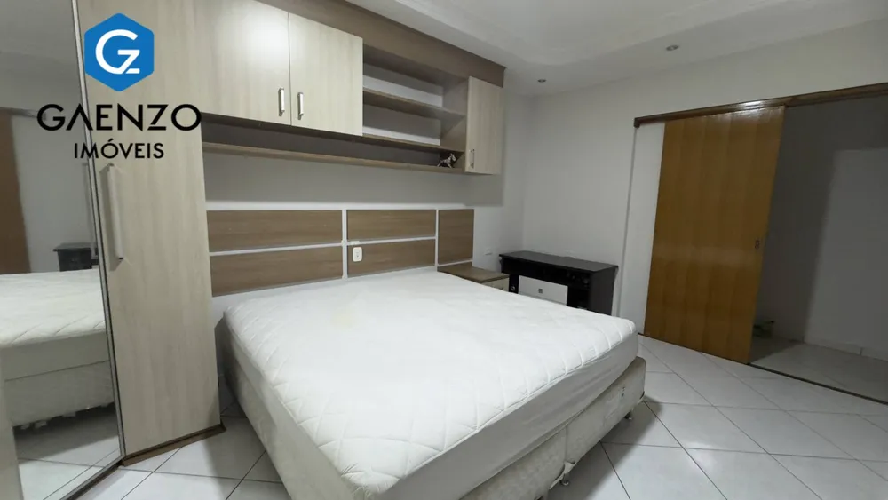Sobrado, 4 quartos, 390 m² - Foto 1
