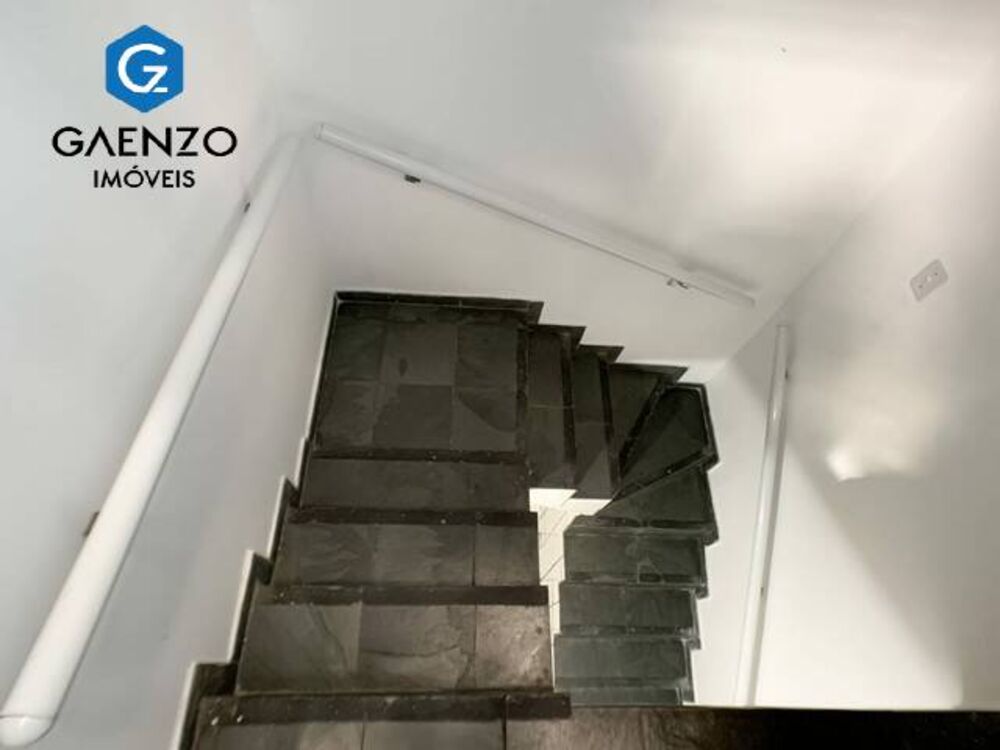 Casa, 3 quartos, 217 m² - Foto 2