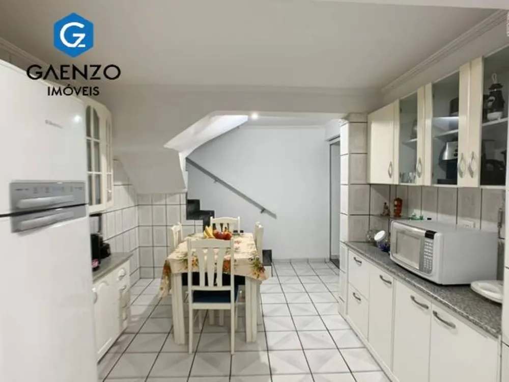 Casa, 3 quartos, 217 m² - Foto 5