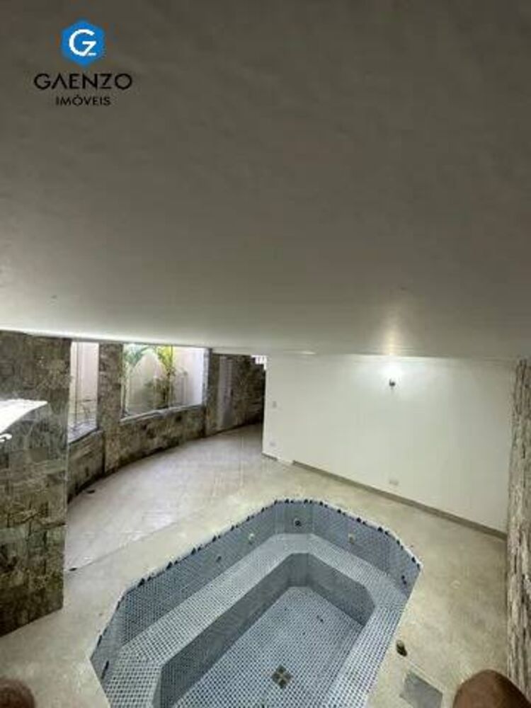 Casa, 4 quartos, 700 m² - Foto 1