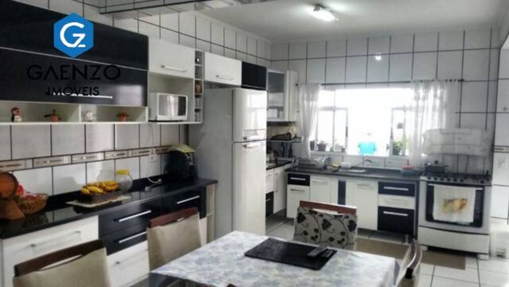 Sobrado, 3 quartos, 275 m² - Foto 2