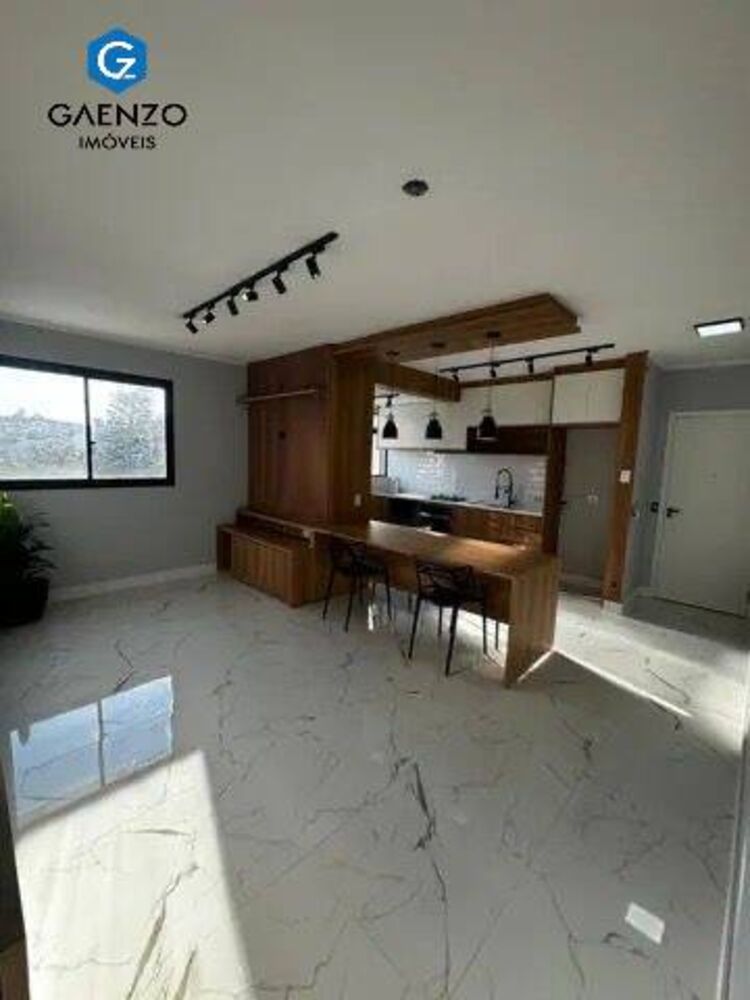 Apartamento à venda com 2 quartos, 61m² - Foto 1