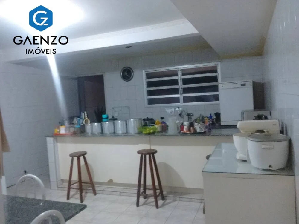 Casa, 3 quartos, 242 m² - Foto 22
