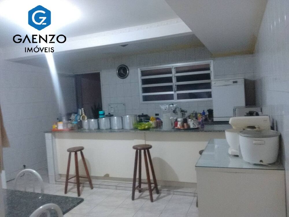 Casa, 3 quartos, 242 m² - Foto 9