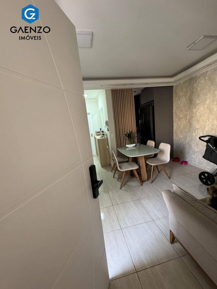 Apartamento à venda com 2 quartos, 50m² - Foto 4