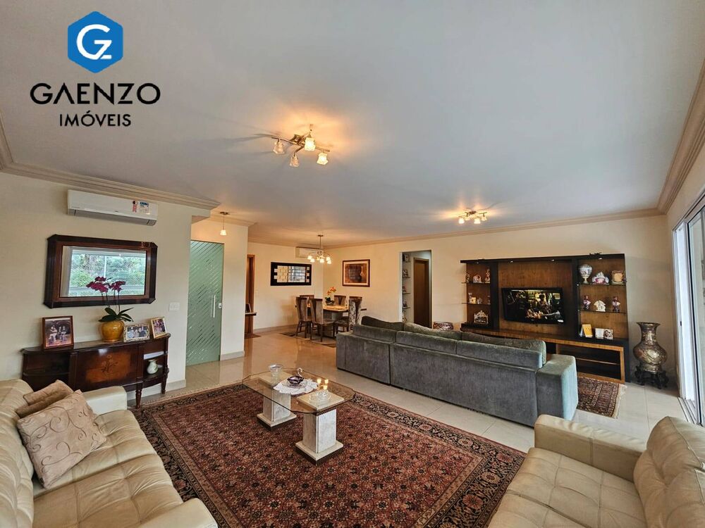 Apartamento, 3 quartos, 181 m² - Foto 1