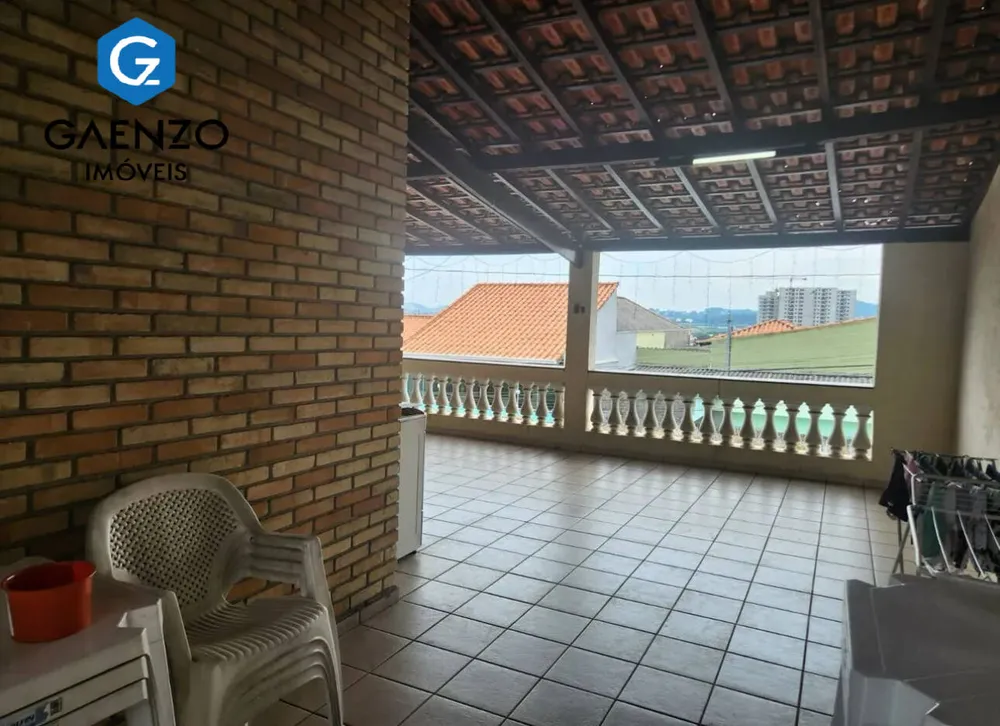 Sobrado, 3 quartos, 203 m² - Foto 1