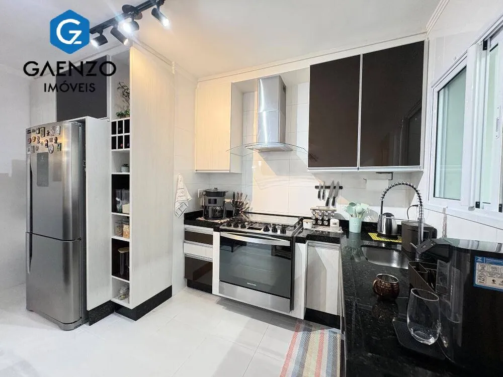 Apartamento, 3 quartos, 120 m² - Foto 2