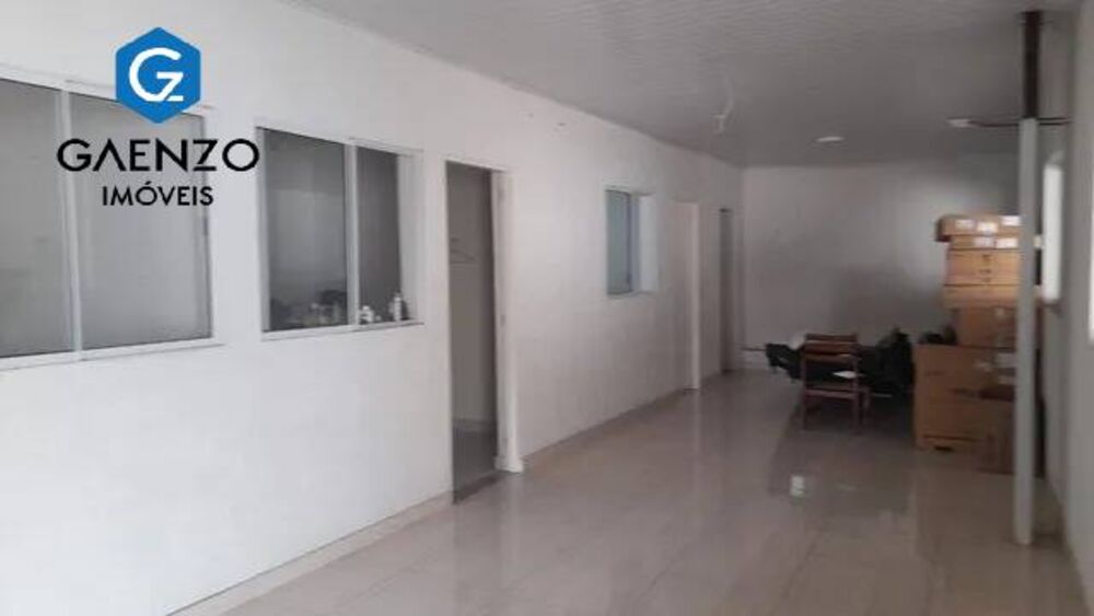 Casa à venda com 4 quartos, 487m² - Foto 2