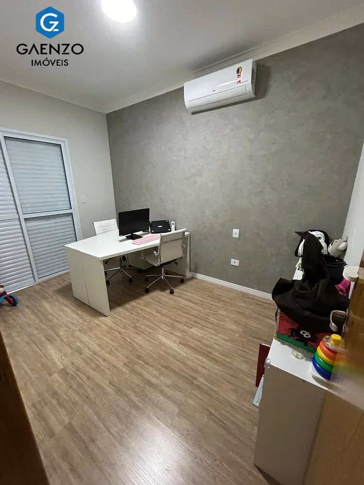 Sobrado, 3 quartos, 210 m² - Foto 1