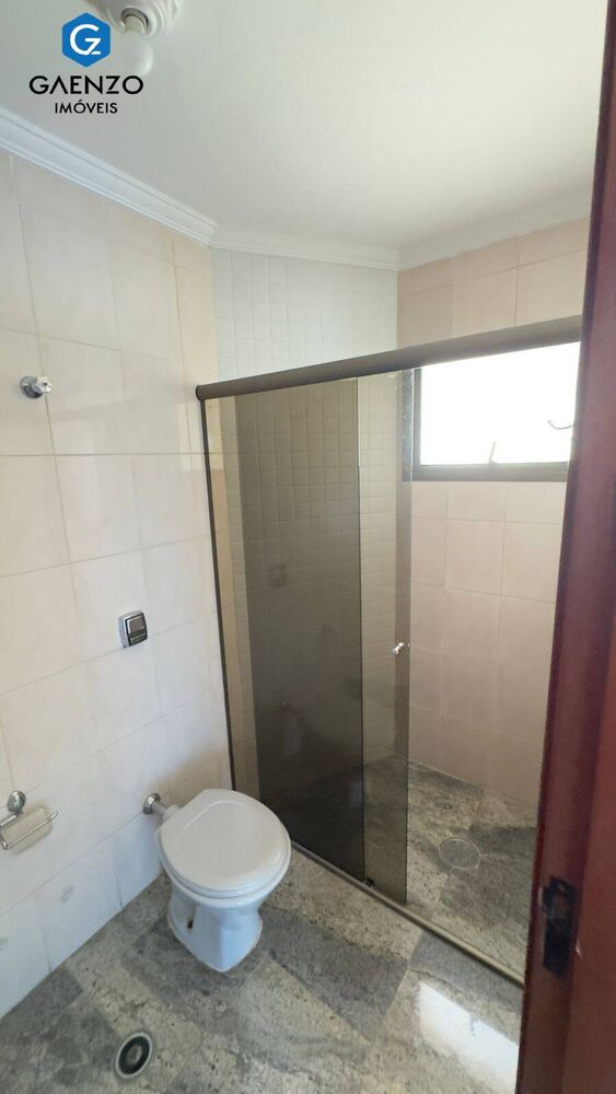 Apartamento, 3 quartos, 225 m² - Foto 2