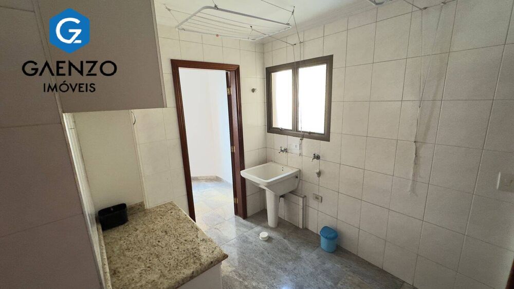 Apartamento, 3 quartos, 225 m² - Foto 1