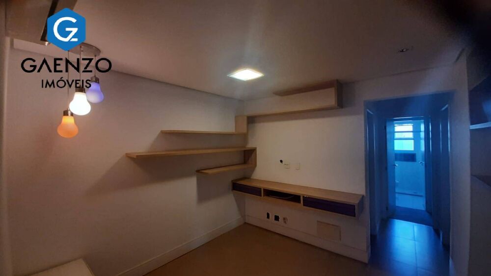 Apartamento, 3 quartos, 202 m² - Foto 2