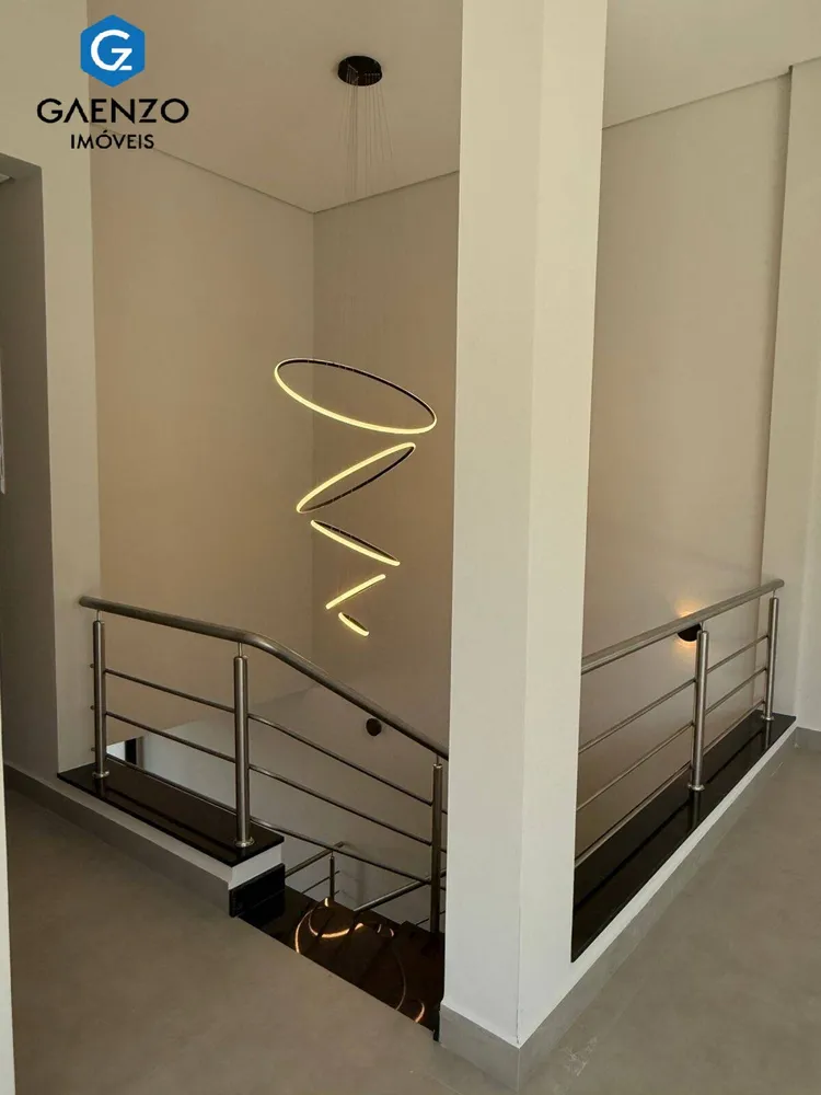 Casa, 4 quartos, 259 m² - Foto 3