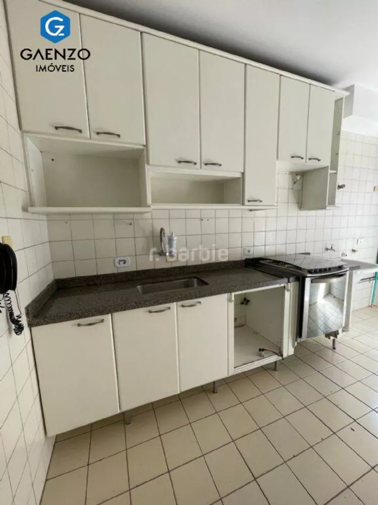 Apartamento à venda com 2 quartos, 74m² - Foto 2