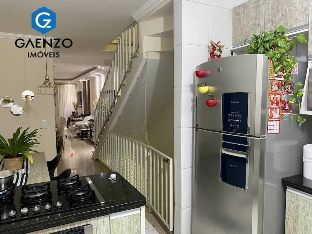 Casa, 3 quartos, 240 m² - Foto 3