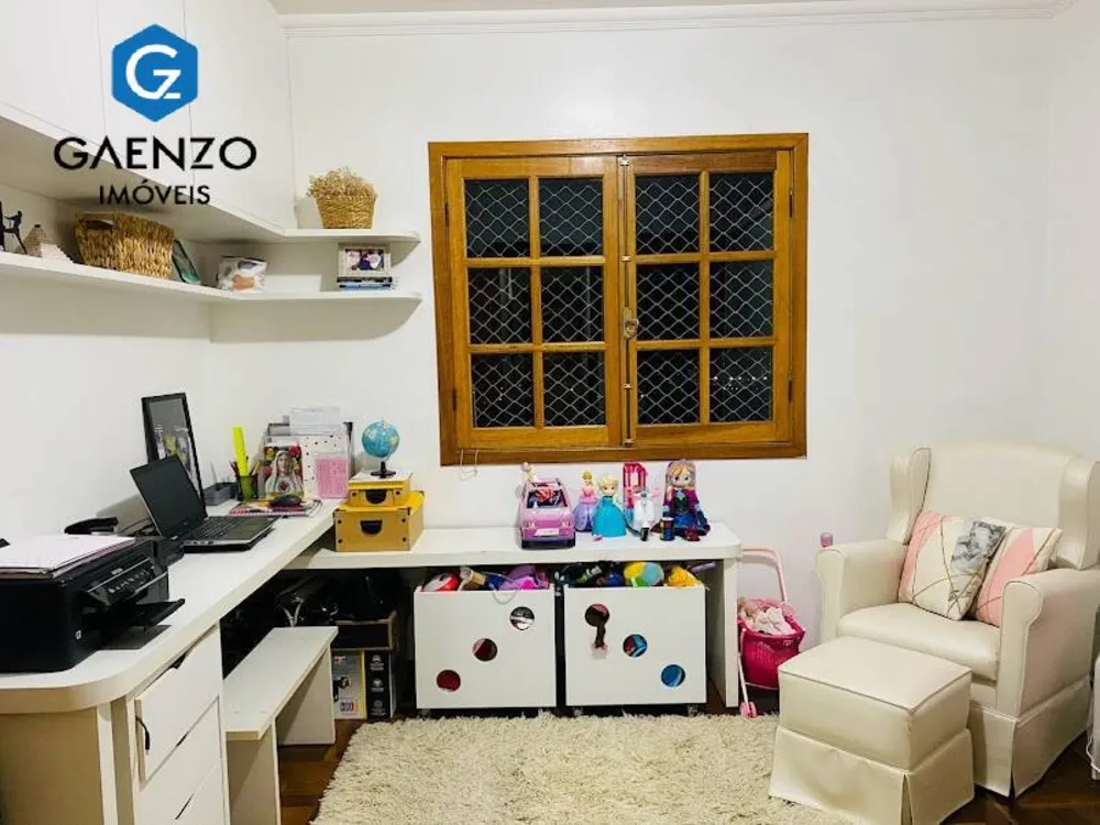 Casa, 3 quartos, 240 m² - Foto 4
