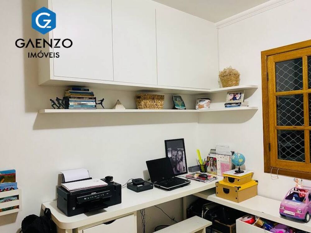 Casa, 3 quartos, 240 m² - Foto 2