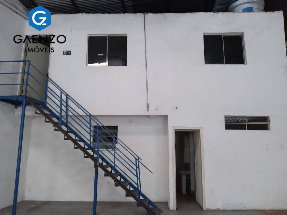 Depósito-Galpão-Armazém para alugar, 600m² - Foto 4