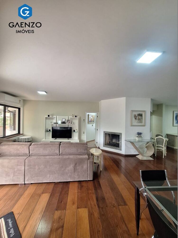 Apartamento, 3 quartos, 579 m² - Foto 1