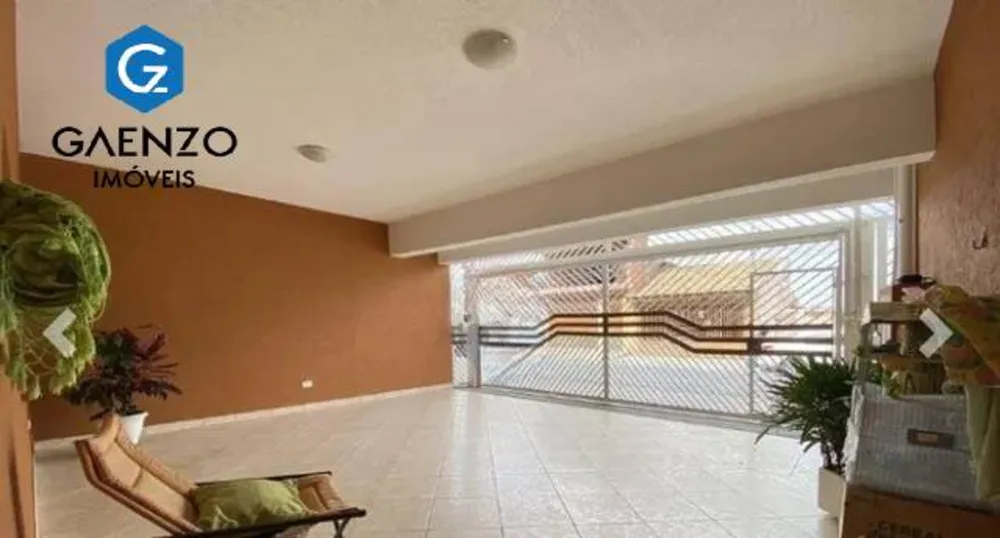 Sobrado, 3 quartos, 257 m² - Foto 1