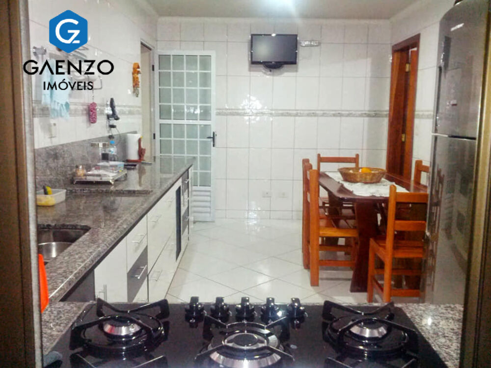 Sobrado, 5 quartos, 247 m² - Foto 1