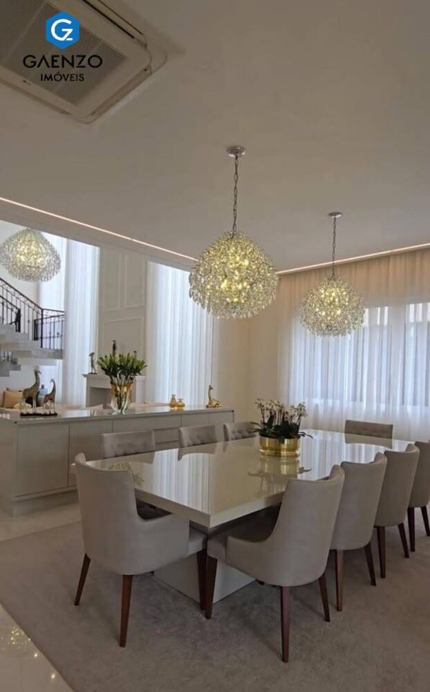 Casa, 5 quartos, 880 m² - Foto 1