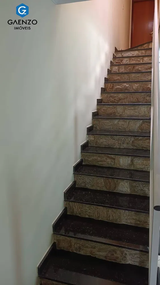 Sobrado, 3 quartos, 210 m² - Foto 2