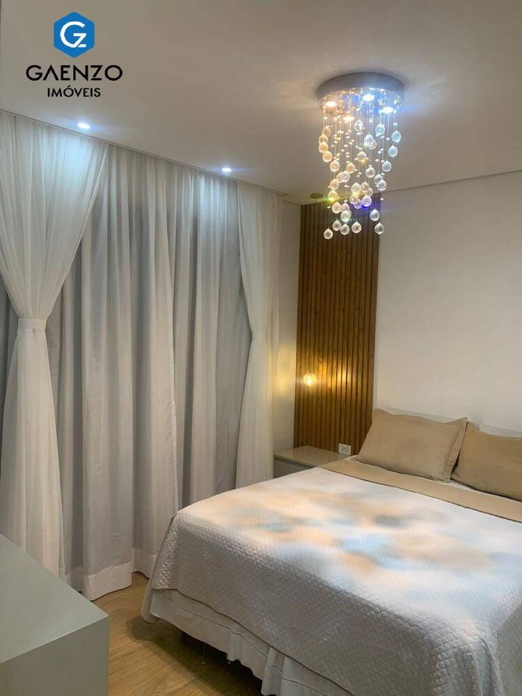 Casa à venda com 3 quartos, 198m² - Foto 2