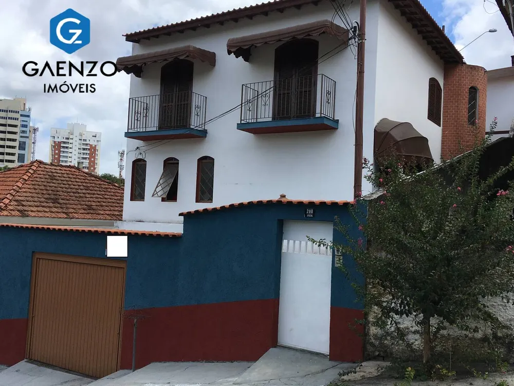 Sobrado, 3 quartos, 247 m² - Foto 1